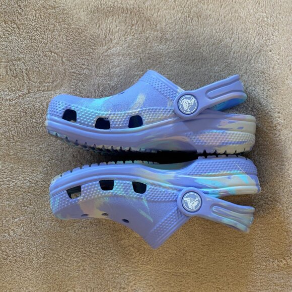 CROCS MARBLED CLOG Size 10 Toddler in color Purple/Multicolor - Picture 2 of 5